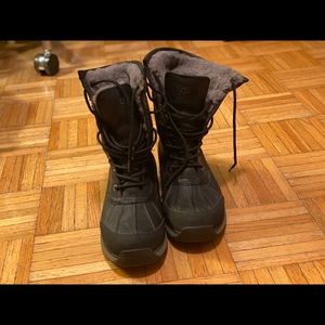 Ugg Adirondack III Snow Boot - Never Worn Outside